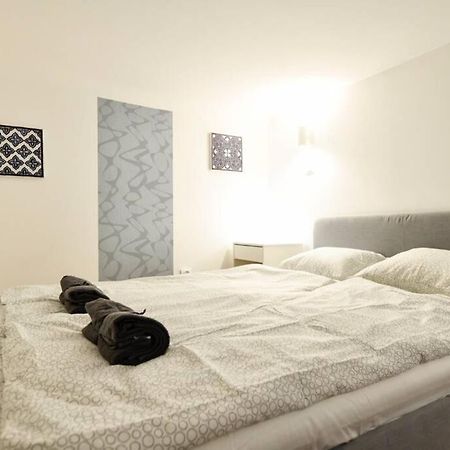 Cosy Two Bedroom Flat In Rottenbiller Str,Sky Budapešť Exteriér fotografie