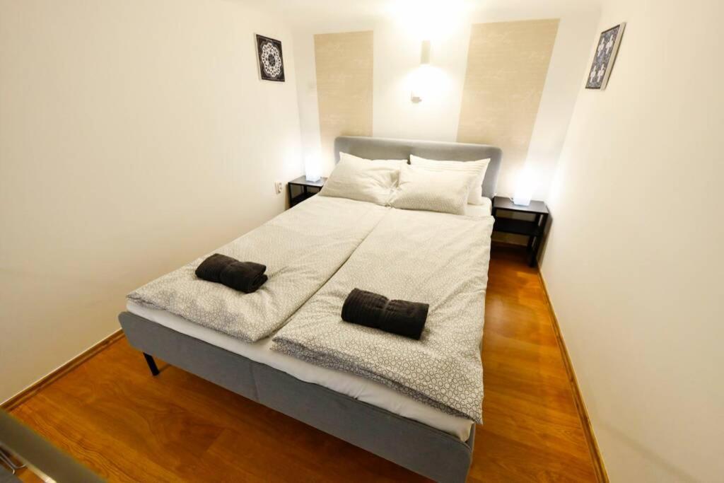 Cosy Two Bedroom Flat In Rottenbiller Str,Sky Budapešť Exteriér fotografie